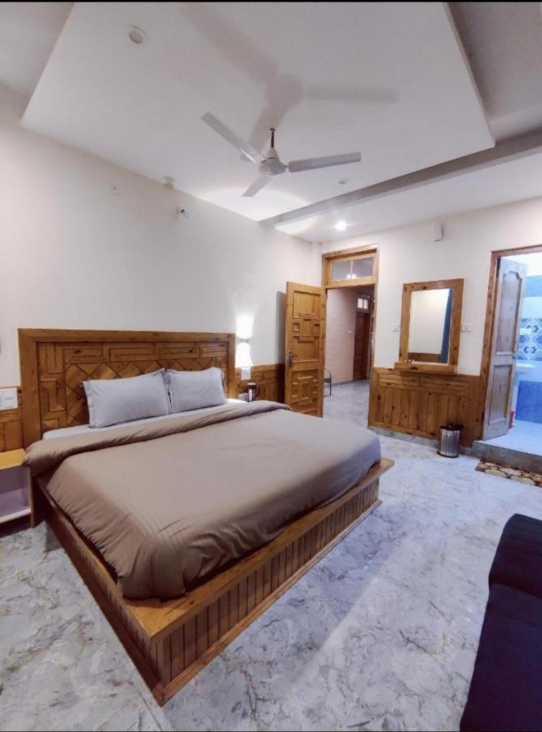 Delight Homestay Kasol Kültér fotó