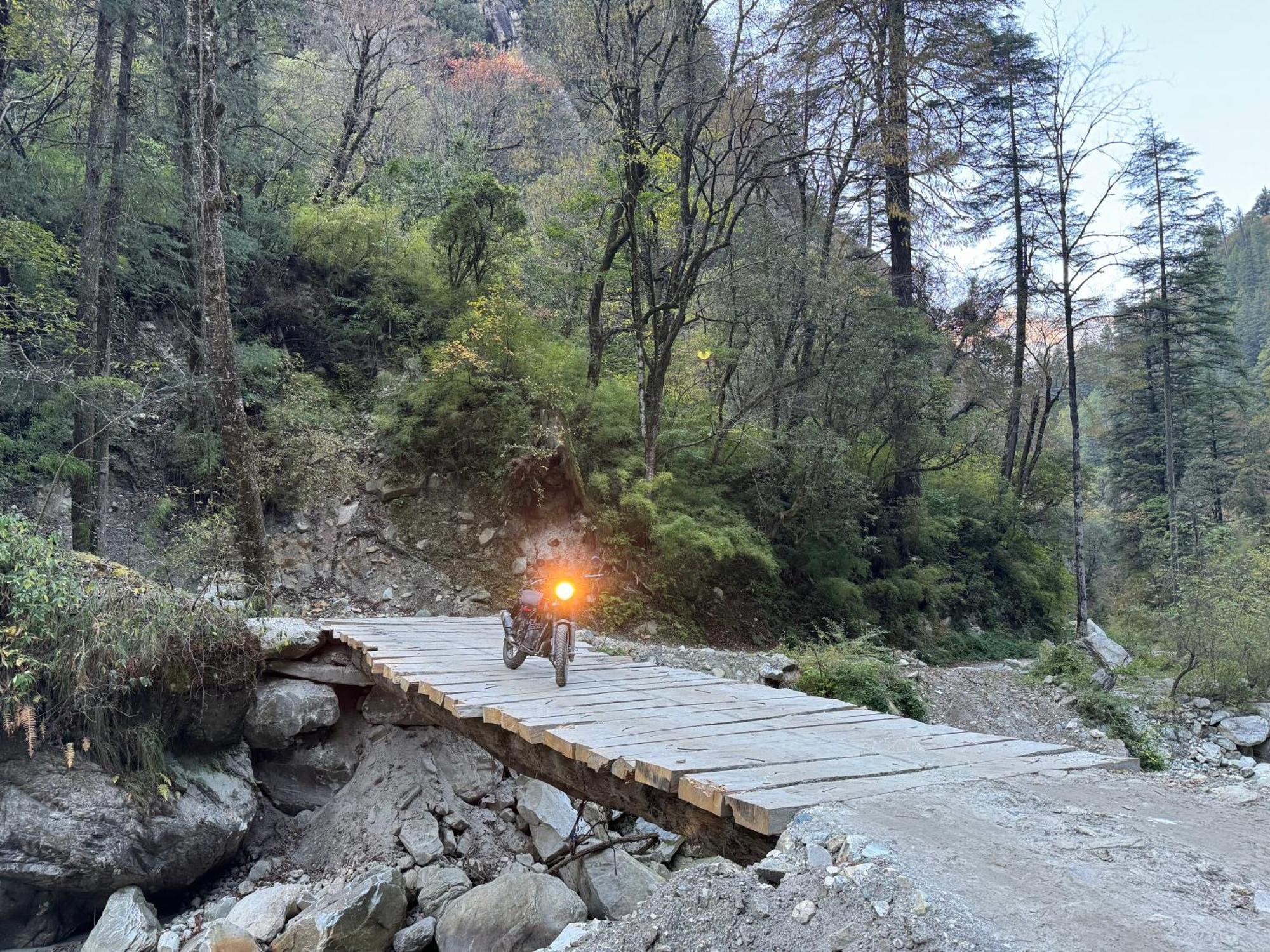 Delight Homestay Kasol Kültér fotó