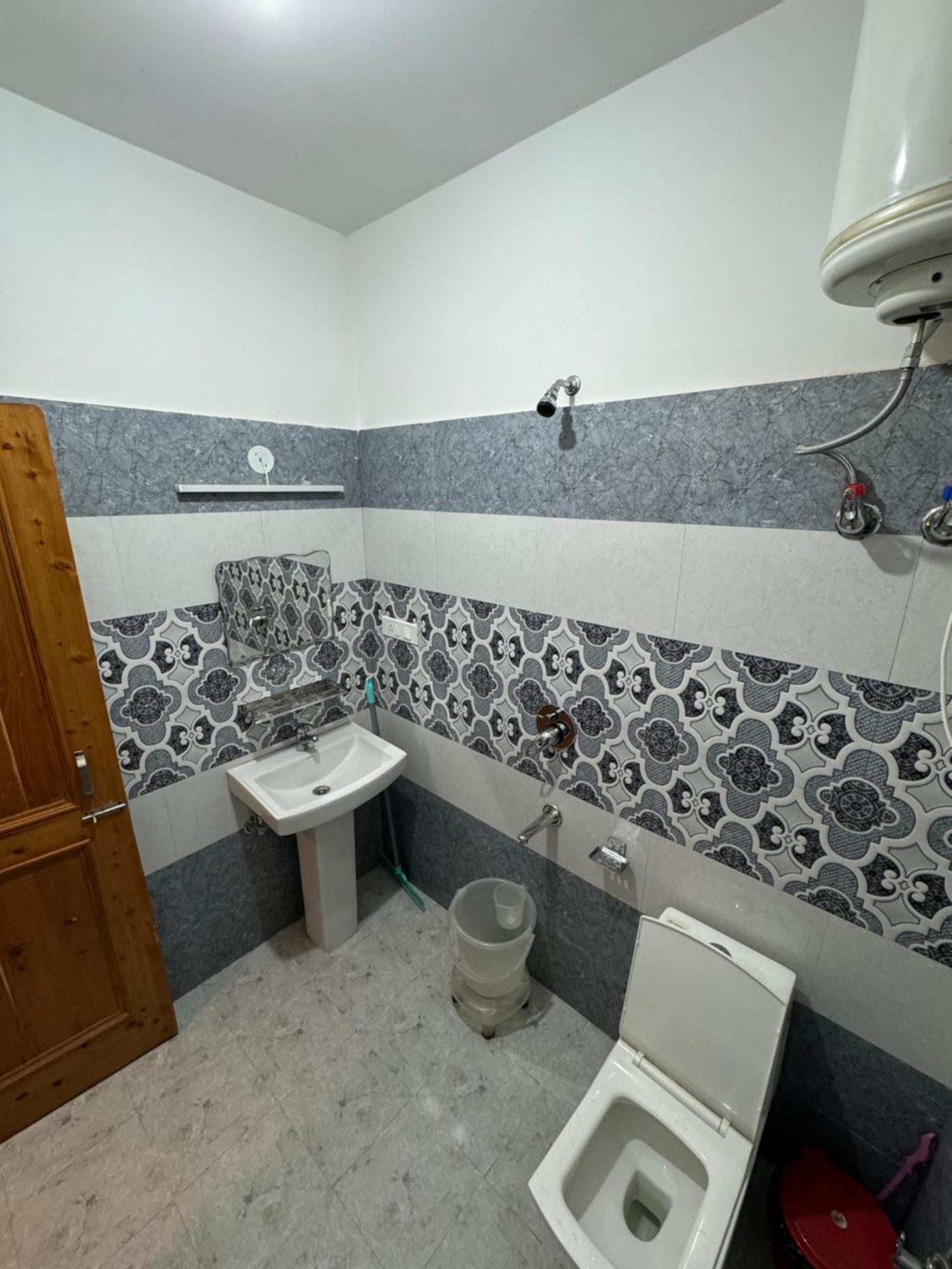 Delight Homestay Kasol Kültér fotó