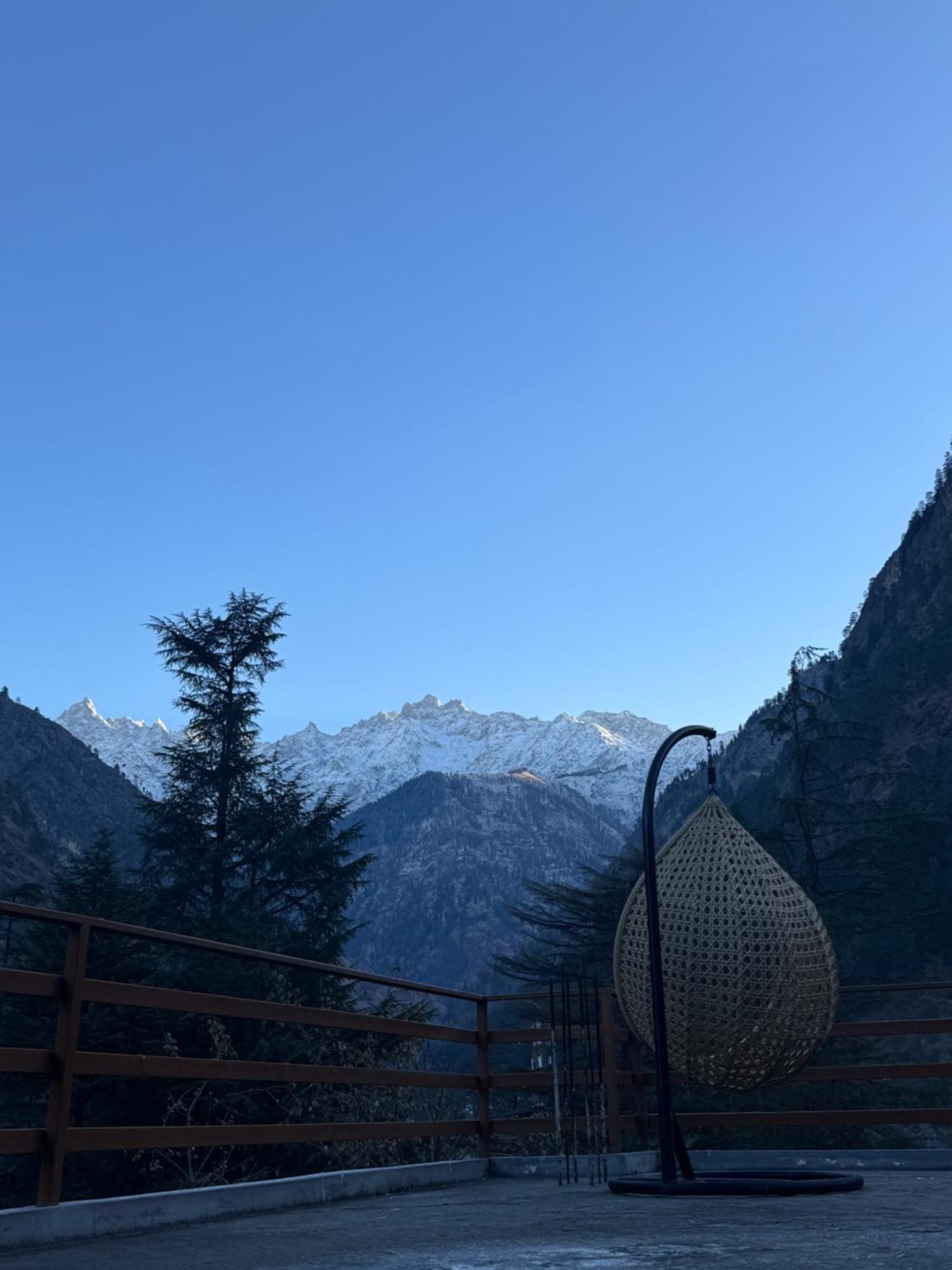 Delight Homestay Kasol Kültér fotó