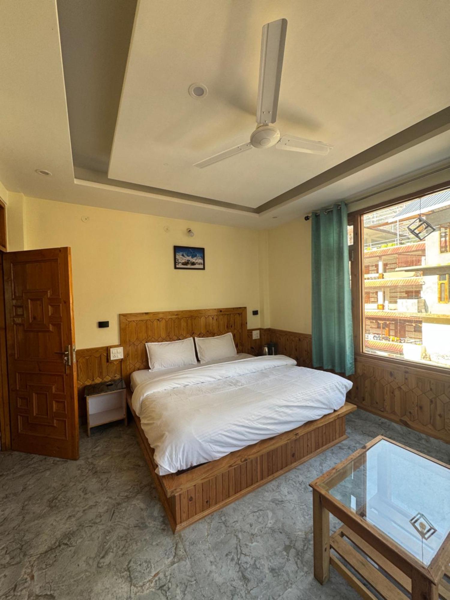 Delight Homestay Kasol Kültér fotó